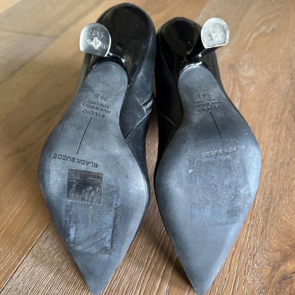 Elegant Black Ankle Boots - Picture 6 of 9